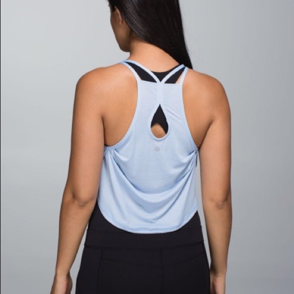 Lululemon On The Run Singlet Crop in Blue Calm